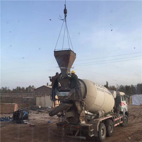 方正县“精准瞄准”—— 吊车的 “定位导航” 技术