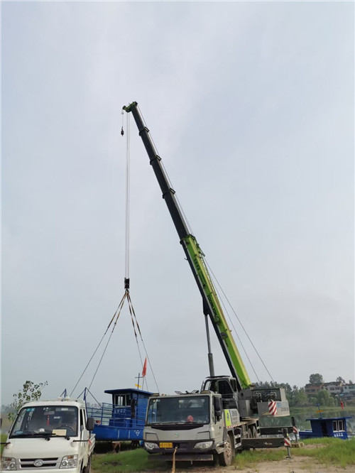 方正县桥梁建设吊装案例